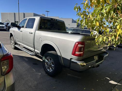 2022 RAM 2500 Laramie Crew Cab 4x4 6'4' Box