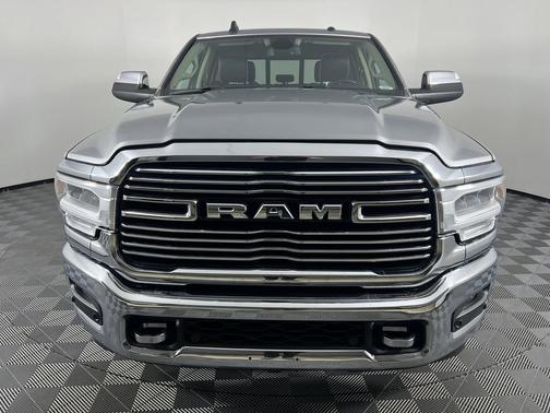 2022 RAM 2500 Laramie Crew Cab 4x4 6'4' Box