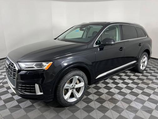 2020 Audi Q7 55 Premium Plus
