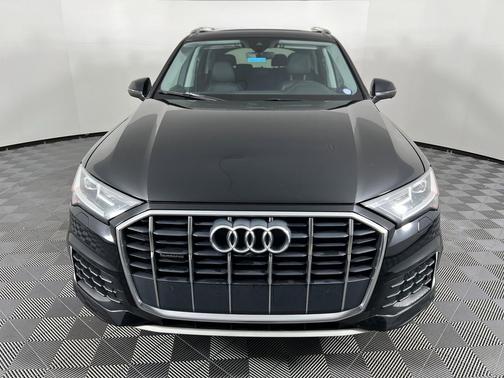 2020 Audi Q7 55 Premium Plus