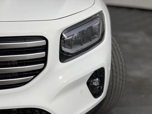 2025 Mercedes-Benz GLB 250 Base