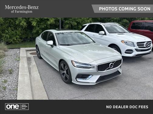 2022 Volvo S60 Recharge Plug-In Hybrid T8 Inscription