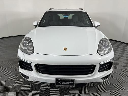 2017 Porsche Cayenne Platinum Edition