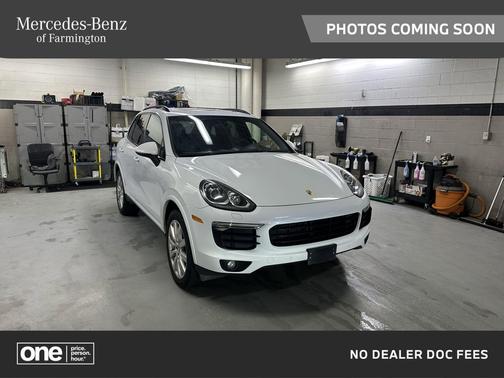 2017 Porsche Cayenne Platinum Edition