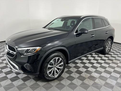 2026 Mercedes-Benz GLC 300 4MATIC