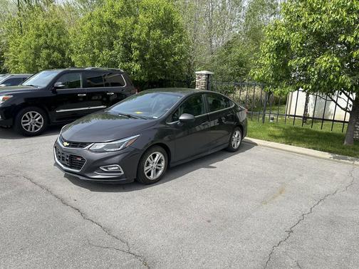 Tungsten Metallic 2016 Chevrolet Cruze LT Auto
