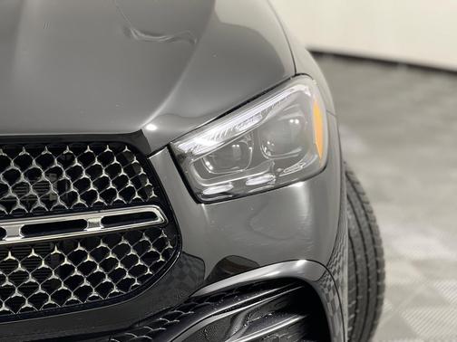 Black 2026 Mercedes-Benz GLE 350 4MATIC