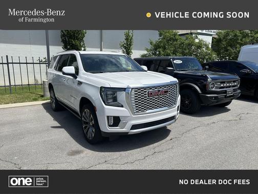 White Frost Tricoat 2021 GMC Yukon Denali
