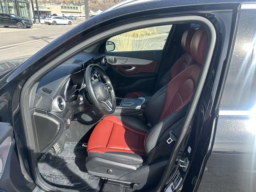 2021 Mercedes-Benz GLC 300 4MATIC