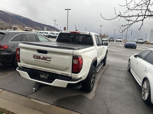 2024 GMC Canyon AT4