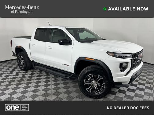 2024 GMC Canyon AT4