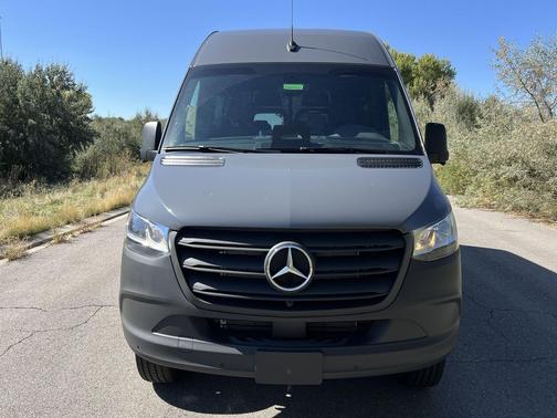 2026 Mercedes-Benz Sprinter 2500 Standard Roof
