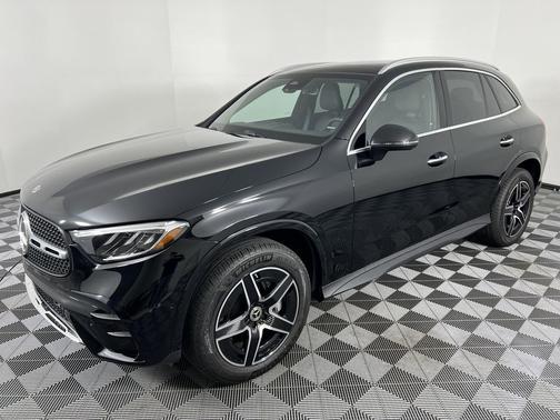 Black 2026 Mercedes-Benz GLC 300 4MATIC