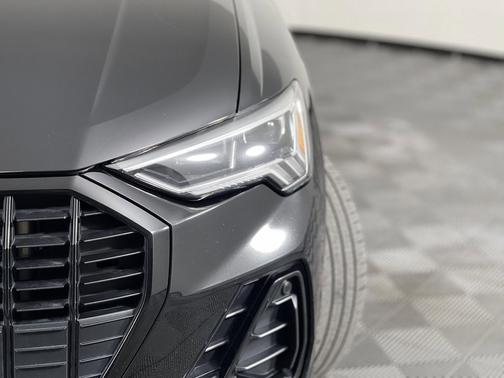 2022 Audi Q3 45 S line Premium Plus