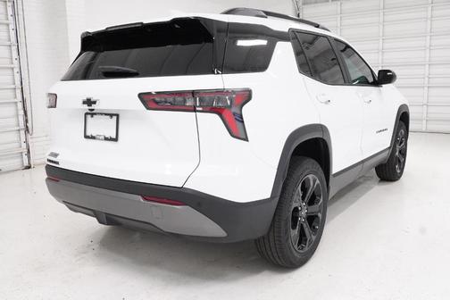 Summit White 2026 Chevrolet Equinox LT