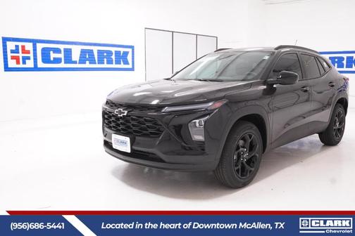 Mosaic Black Metallic 2026 Chevrolet Trax LT