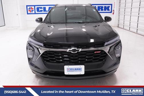 Mosaic Black Metallic 2026 Chevrolet Trax 2RS