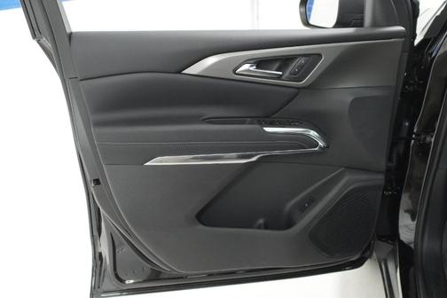 Mosaic Black Metallic 2026 Chevrolet Traverse LT