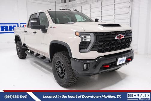 White Sand 2026 Chevrolet Silverado 2500 ZR2