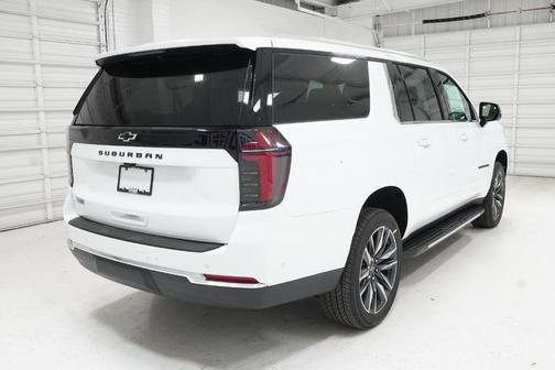 2026 Chevrolet Suburban LS