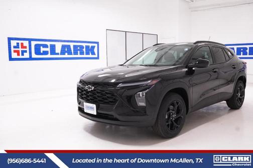 Mosaic Black Metallic 2026 Chevrolet Trax LT