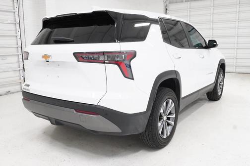 Summit White 2026 Chevrolet Equinox LT
