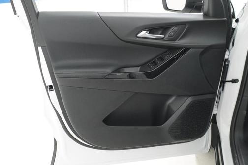 Summit White 2026 Chevrolet Equinox LT