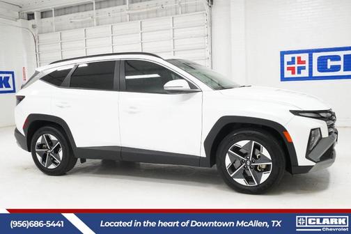 Serenity White Pearl 2025 Hyundai TUCSON SEL Convenience