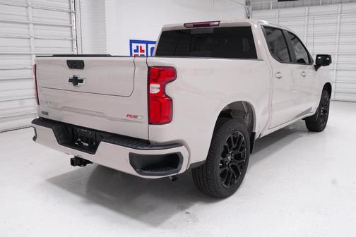 White Sand 2026 Chevrolet Silverado 1500 RST