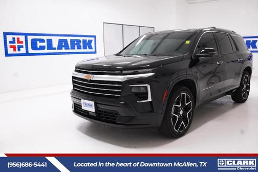 Mosaic Black Metallic 2026 Chevrolet Traverse High Country