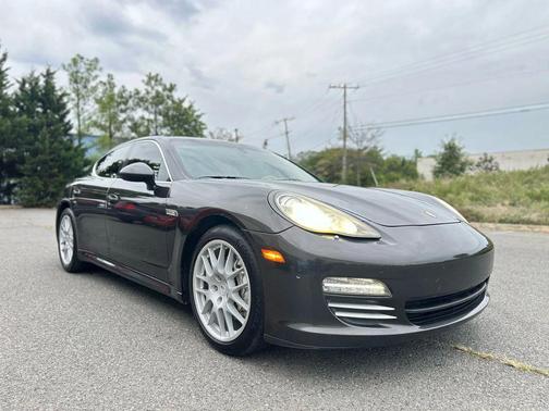 2010 Porsche Panamera 4S