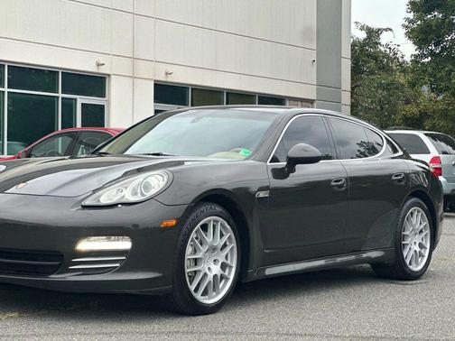 2010 Porsche Panamera 4S