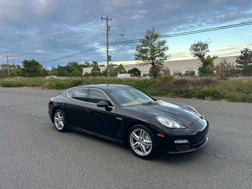 2011 Porsche Panamera 4