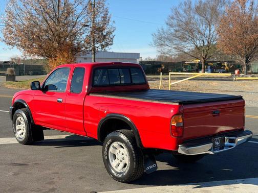 2000 Toyota Tacoma Base