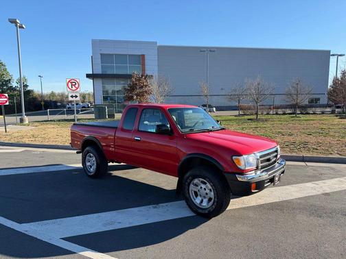 2000 Toyota Tacoma Base
