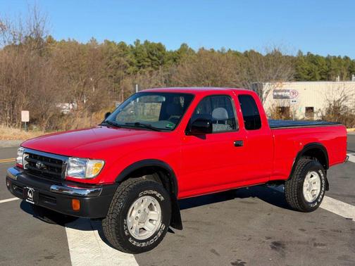 2000 Toyota Tacoma Base