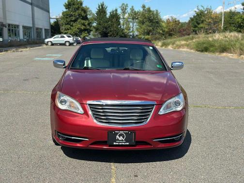 2012 Chrysler 200 Limited