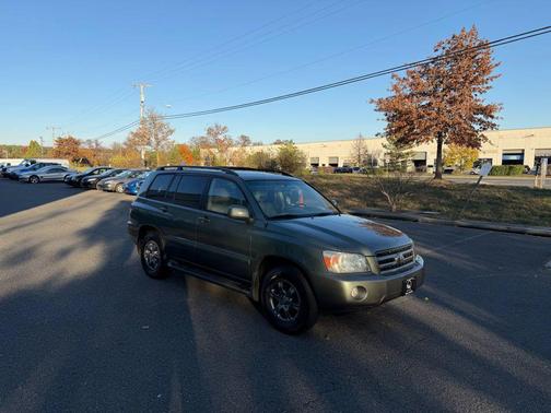 2004 Toyota Highlander Base