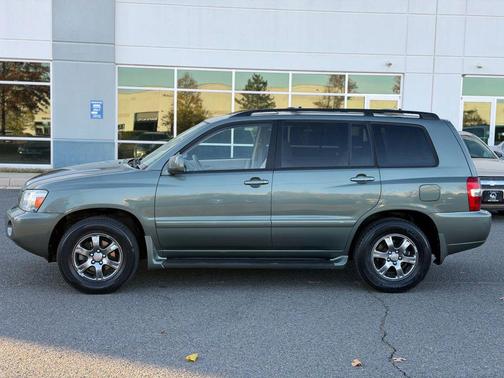 2004 Toyota Highlander Base