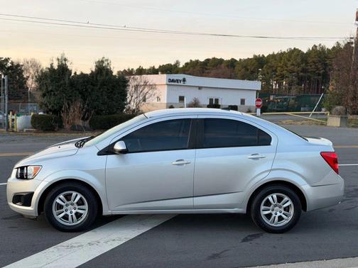 2012 Chevrolet Sonic 2LS