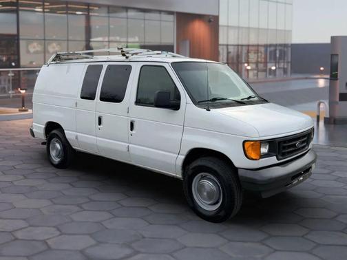 2006 Ford E250 Base