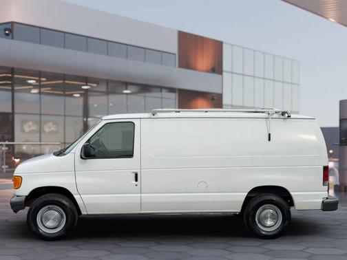 2006 Ford E250 Base
