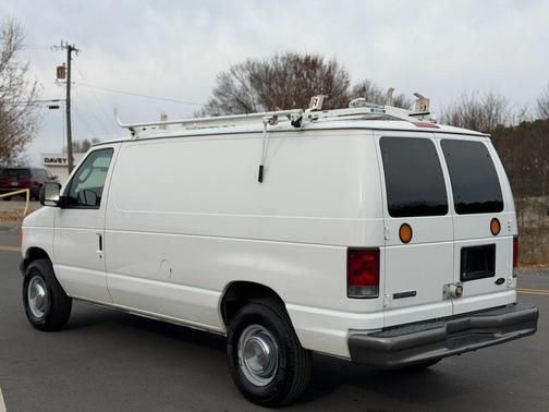 2006 Ford E250 Base