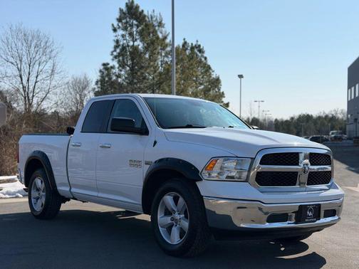 2017 RAM 1500 SLT