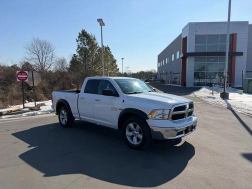 2017 RAM 1500 SLT