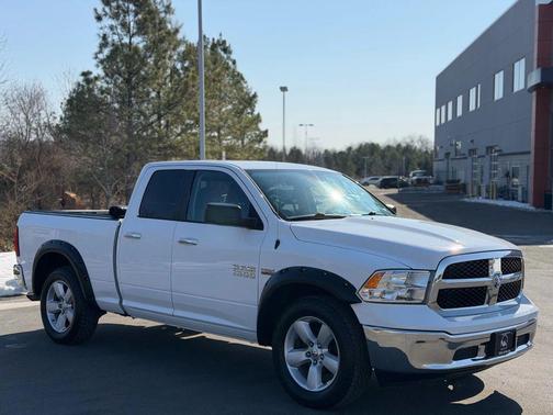 2017 RAM 1500 SLT