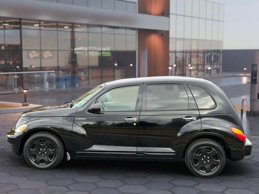 2004 Chrysler PT Cruiser Base