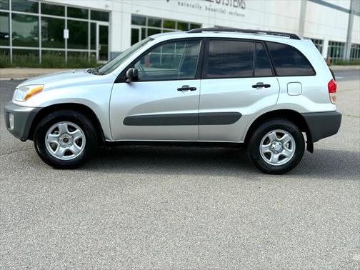 2001 Toyota RAV4 Base
