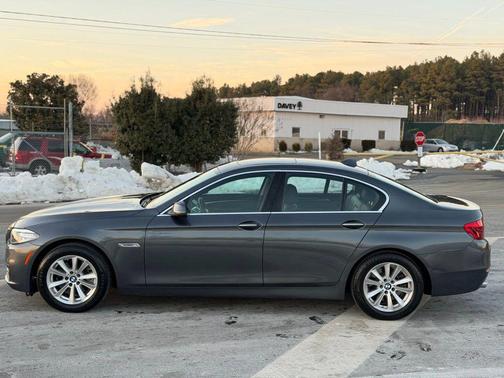 2016 BMW 528 528i Sedan 4D