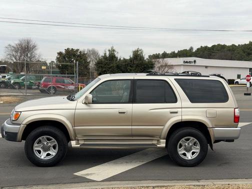 2002 Toyota 4Runner SR5